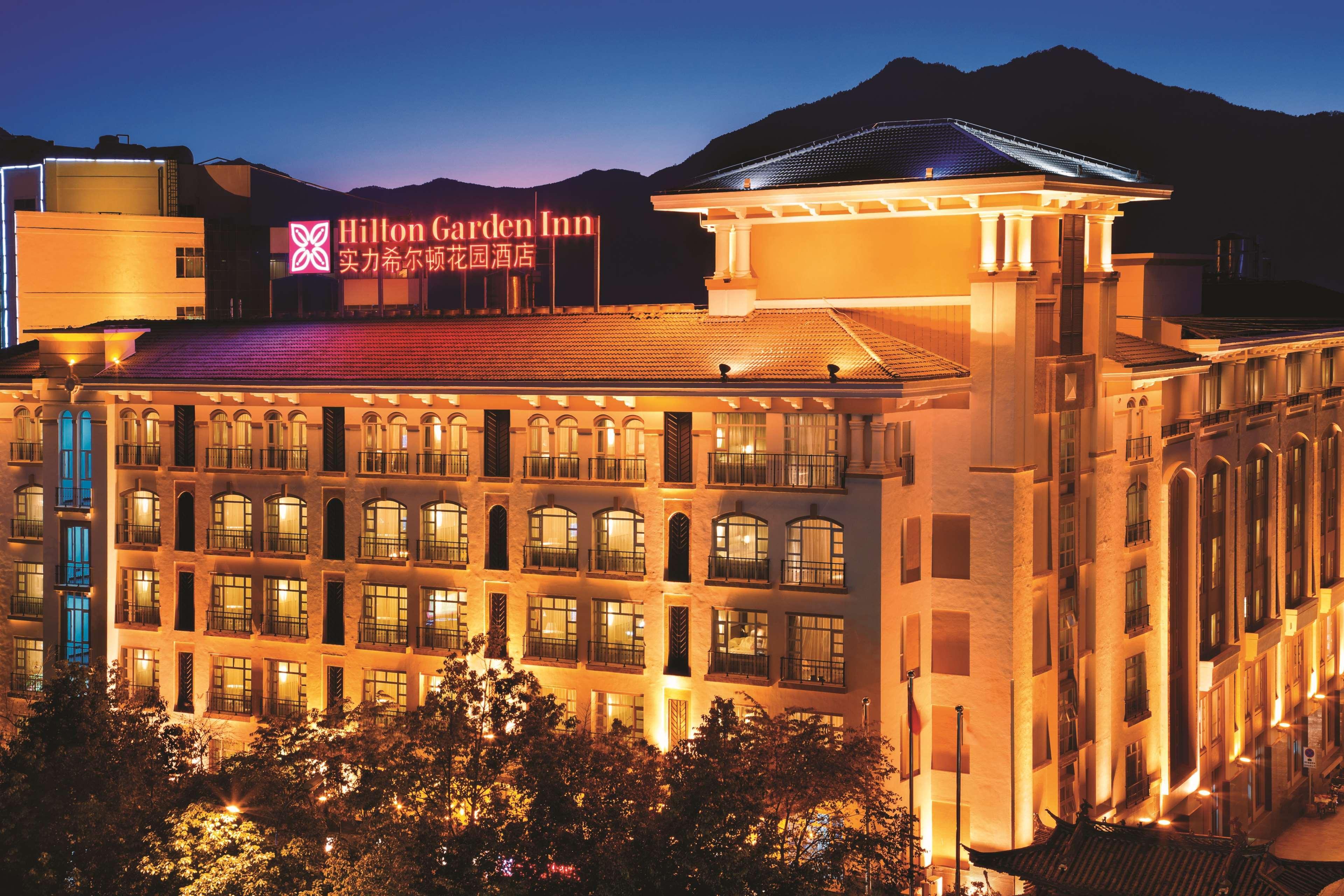 Hilton Garden Inn Lijiang Lijiang (Yunnan) Exterior foto